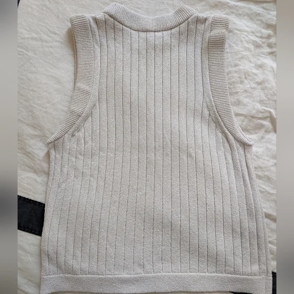 COS Top - Picture 3 of 5